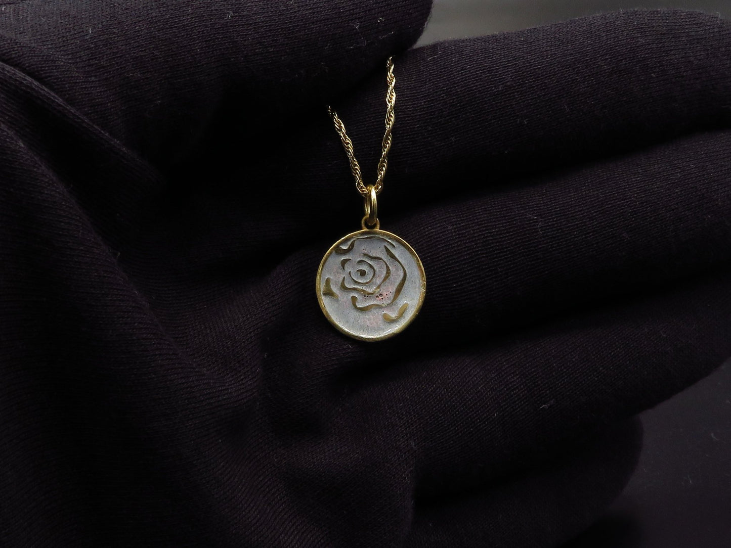 Abstract Rose pendant - Gold Vermeil - Hyperbolic studio