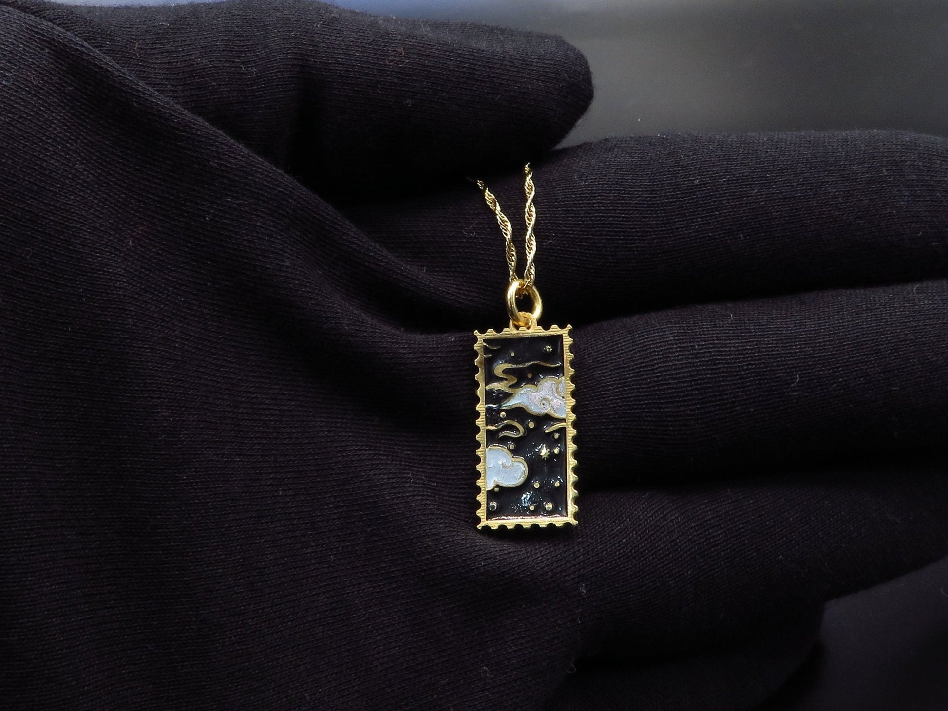 Cloud Stamp pendant - Gold Vermeil - Hyperbolic studio