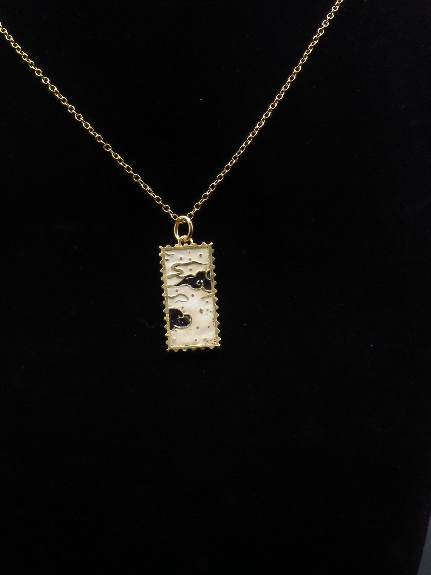 Cloud Stamp pendant - Gold Vermeil - Hyperbolic studio