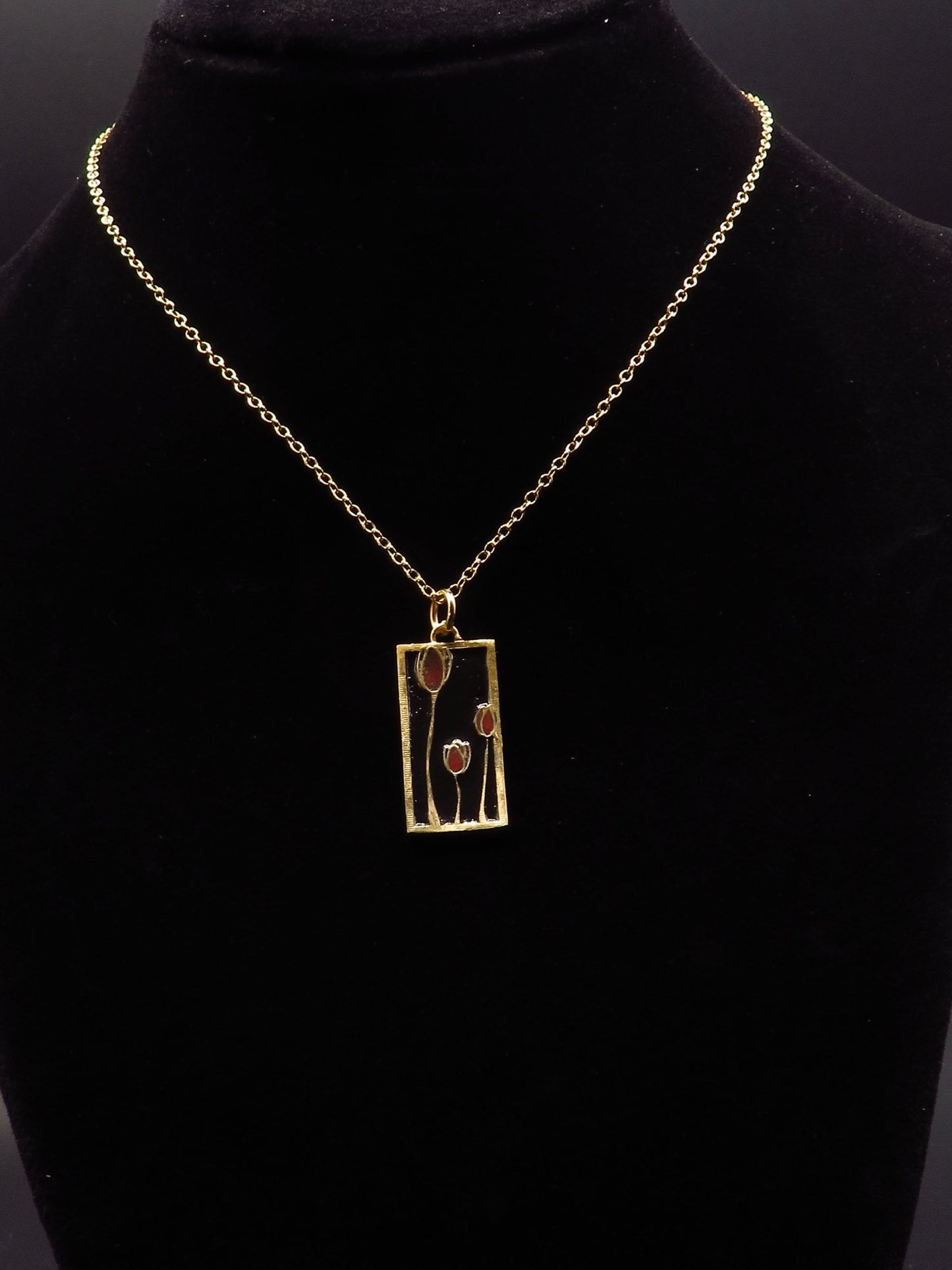 Tulip pendant - A Touch of Charming Elegance - Gold Vermeil - Hyperbolic studio