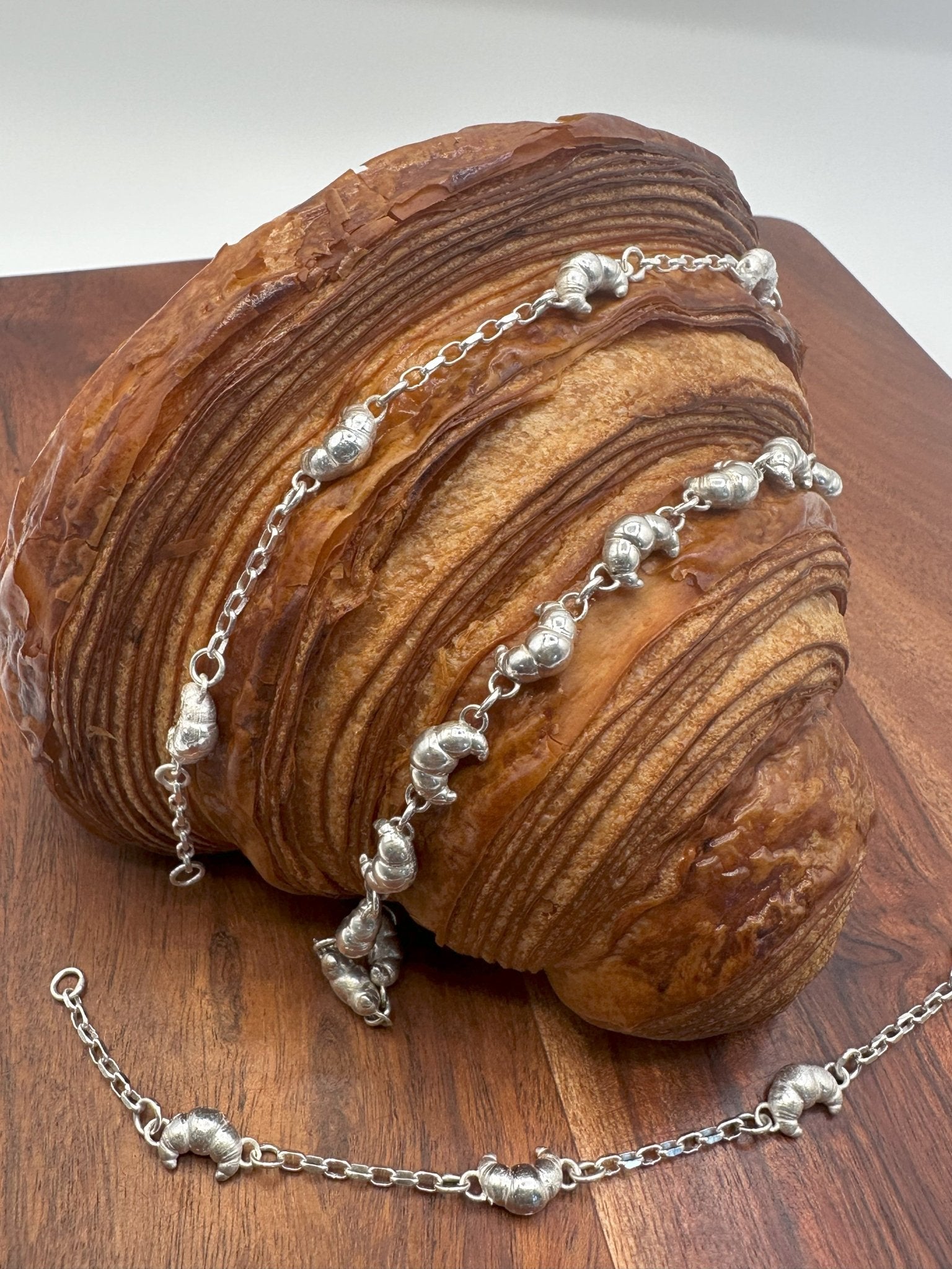 Croissant Bracelet - Culinary Charm bracelet - A Delightful Accessory! - Hyperbolic studio