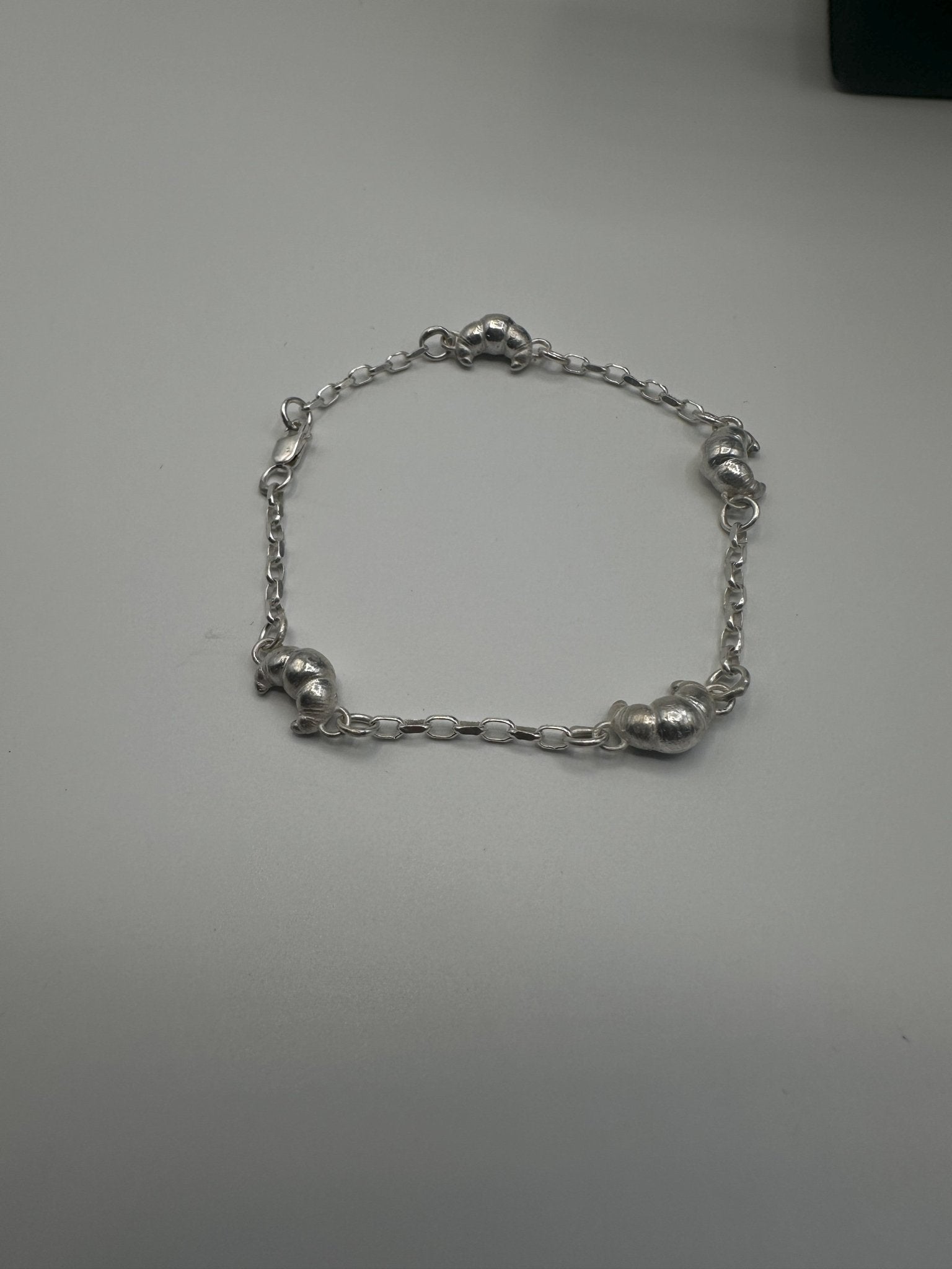 Croissant Bracelet - Culinary Charm bracelet - A Delightful Accessory! - Hyperbolic studio