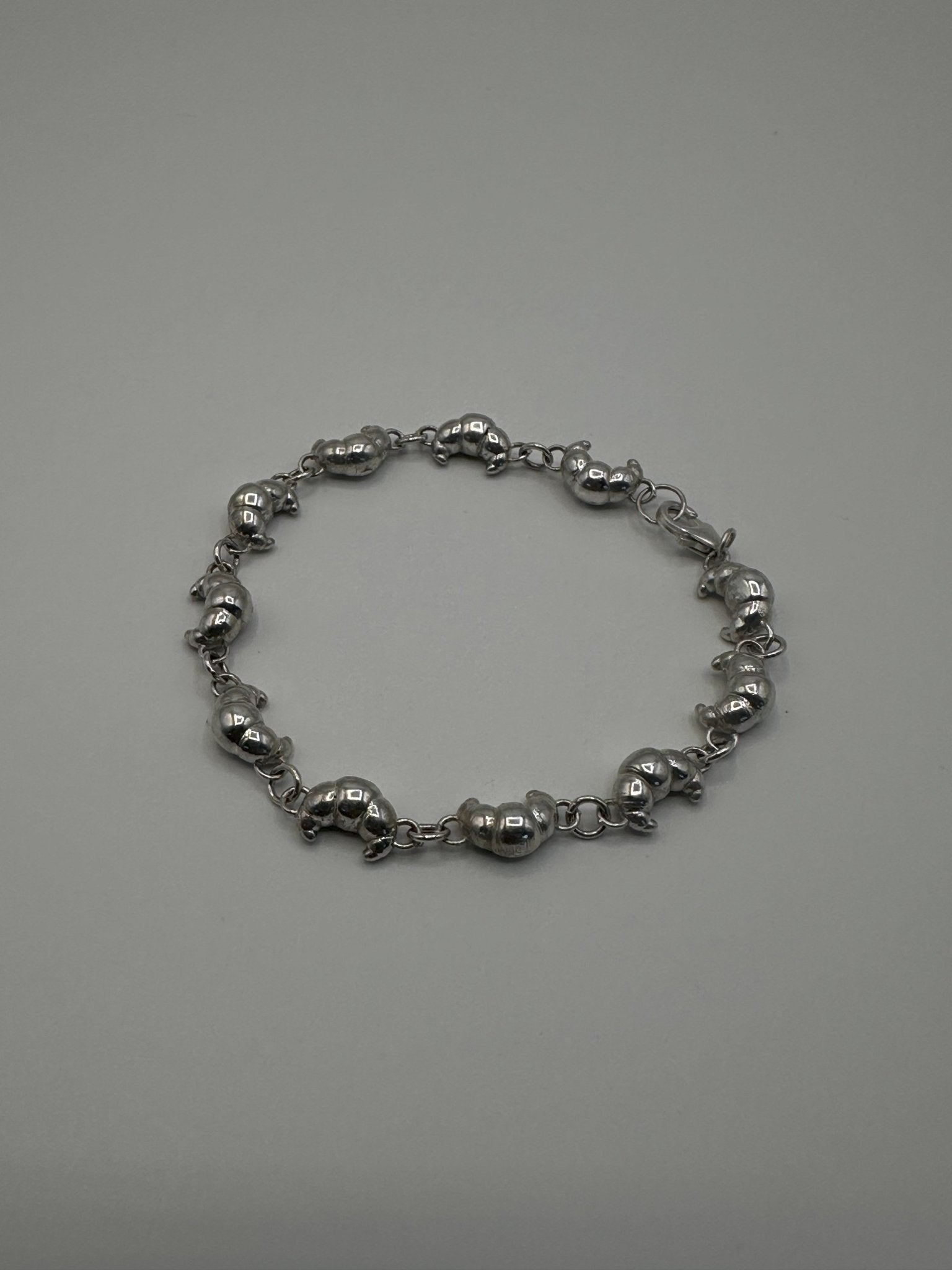 Croissant Bracelet - Culinary Charm bracelet - A Delightful Accessory! - Hyperbolic studio