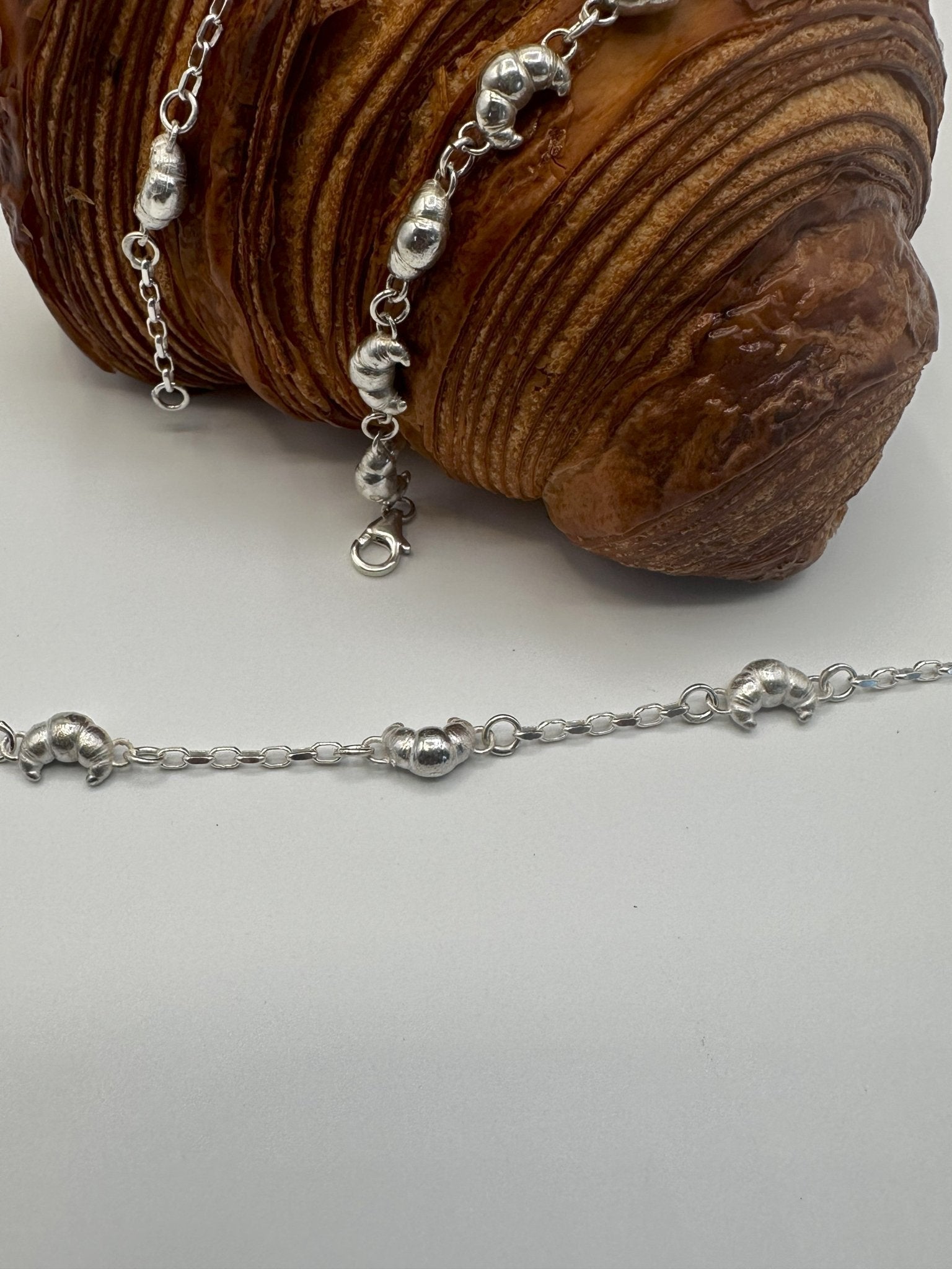 Croissant Bracelet - Culinary Charm bracelet - A Delightful Accessory! - Hyperbolic studio