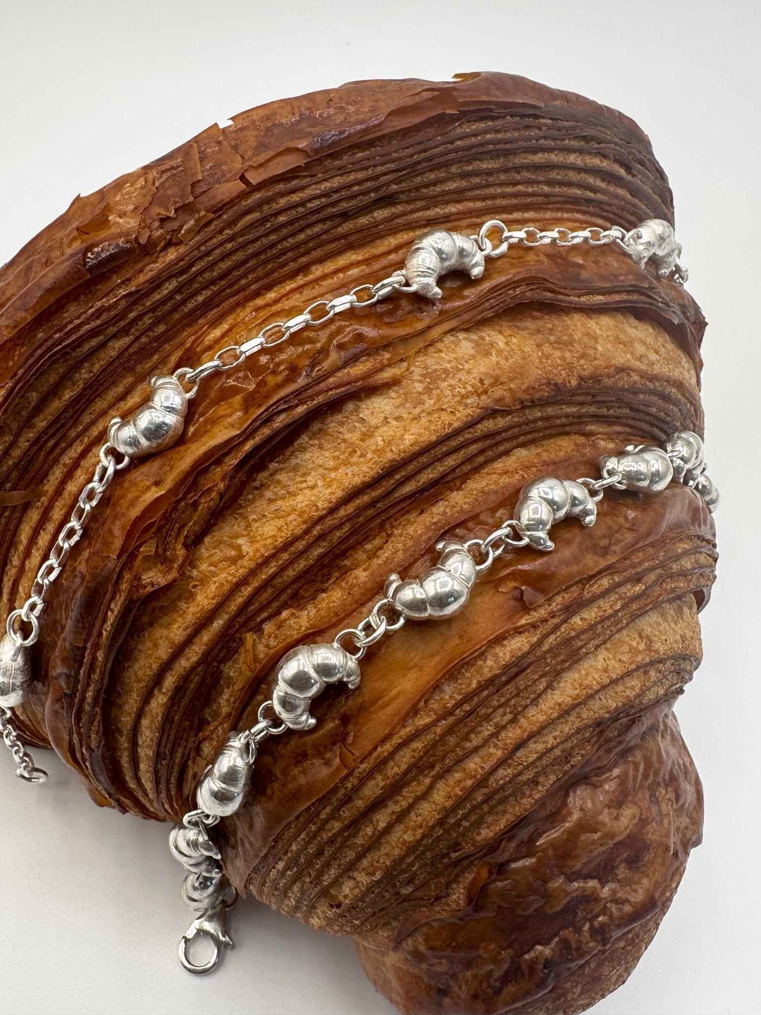 Croissant Bracelet - Culinary Charm bracelet - A Delightful Accessory! - Hyperbolic studio