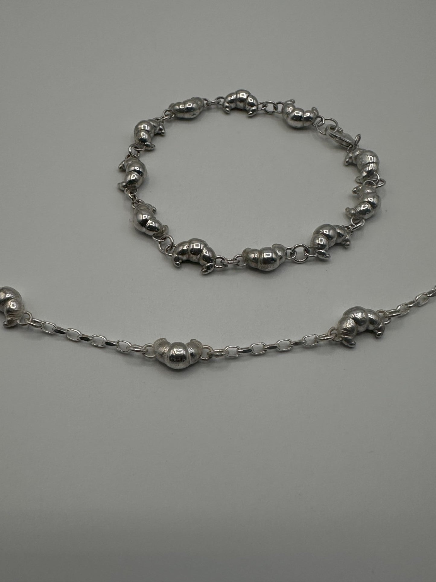 Croissant Bracelet - Culinary Charm bracelet - A Delightful Accessory! - Hyperbolic studio