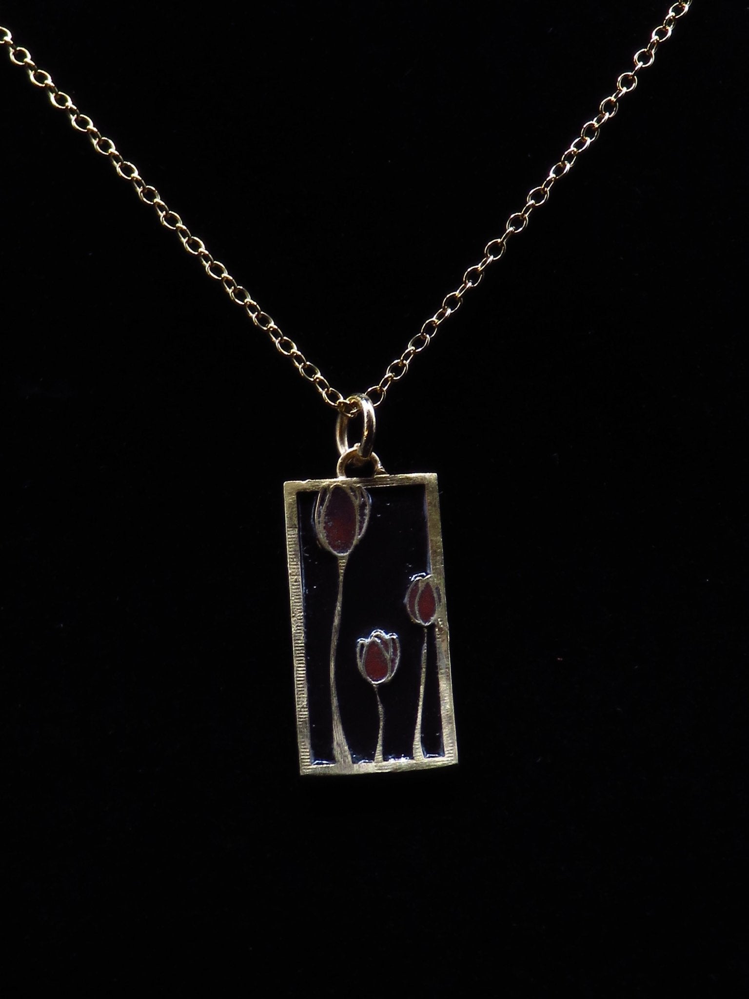 Tulip pendant - A Touch of Charming Elegance - Gold Vermeil - Hyperbolic studio